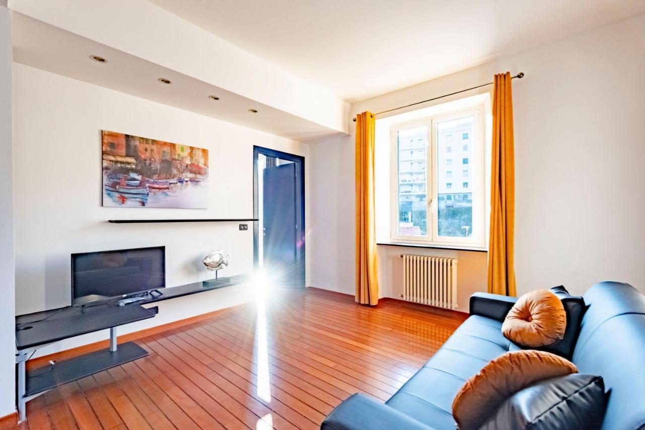 Appartement Joivy Modern Flat Next To The Sea à Gênes Extérieur photo